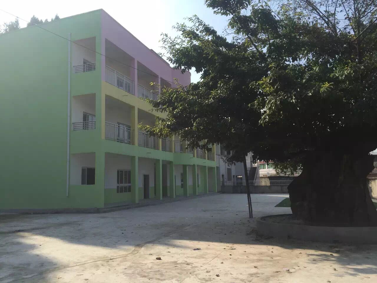 四川省南充市南部县有叫富利小学的中学的么?教科书初中图片